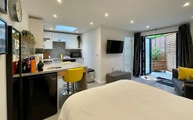Tiny Home, Boscombe Manor